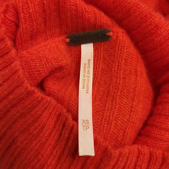 Free People Aubrey Cashmere Sweater Size XS Womens Orange Turtleneck Pullover - Picture 9 of 11